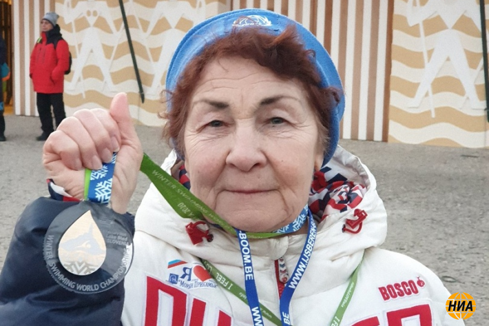 На чемпионате мира по зимнему плаванию в Словении  взяла золото 83-летняя пермячка